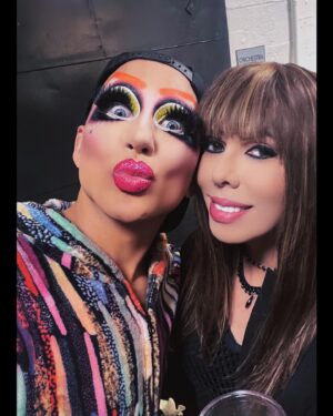 Kelly Mantle Instagram - The restraining order has been lifted 🤡🥰