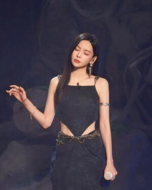 Kelly Yu Instagram - 一些来自“时光”的记忆～