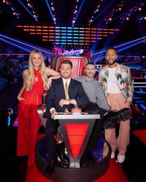 Kelsea Ballerini Instagram - First week of taping Season 27 of @nbcthevoice with these three is done, love them, it’s great to be back!
#S27 #Spring2025
