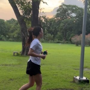 Kemisara Paladesh Instagram - morning run 🍋🫛🌼