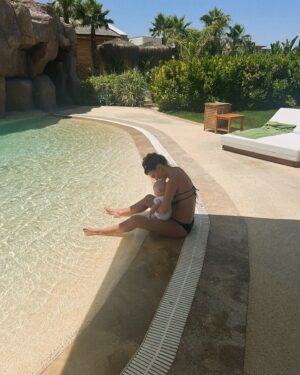 Kendall Rae-Knight Instagram - Mum life is sitting in the shade all holiday with your baby and coming home paler than when you arrived…but I wouldn’t have had it any other way, these are the best memories I’ll treasure forever!🩵