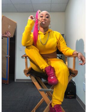 Kenisha “Miami Tip” Myree Instagram - This was the full look ya’ll 😂😂 I’m not sure where i thought I was going but I was DEAD SERIOUS 😂 definitely do look like JoJo siwa was on the mood board 😂😂 definitely look like a mortal kombat character 😂 Can’t see my cap in these pics doe 😂😂 That jacket hard doe!