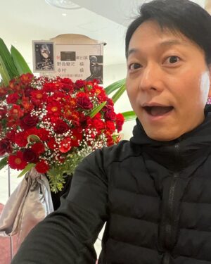 Kenji Nojima Instagram - マガツノート　LIVEイベント「解放区 -冬の陣-」東京

豪華スタンド花ありがとうございました😊
おかげさまで本番もかなり華やかでした！
また写真見つけたらUPしますね！
#マガツノート