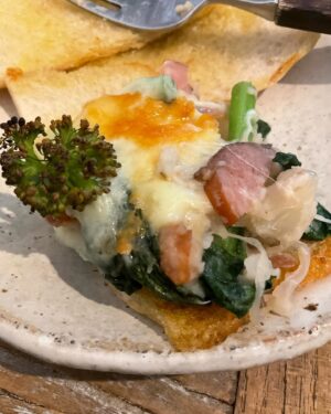 Kenji Nojima Instagram - 里芋のグラタンできたよ
食べにいらっしゃい