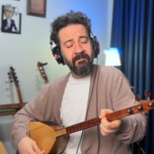 Kerim Yağcı Instagram - Aşk ile...

#kerimyağcı #yücedağbaşındakarboranboran #türkü #türküler #akustik #sounderland