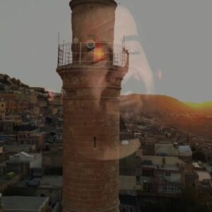 Kerim Yağcı Instagram - Bugünde içimden yine bir Mardin türküsü geldi 😊

#kerimyağcı #dalal #dalaloydalal #türkü #mardin #sounderland