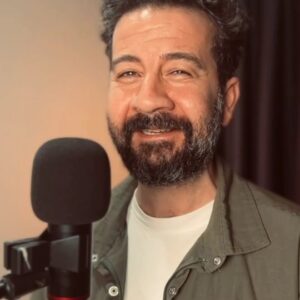Kerim Yağcı Instagram - Gönlünün yarasına melhem olanı etiketle ya da gönder ☺️❤️

Yöre: Samsun

#kerimyağcı #sulardurulurderler #türkü #müzik #music #sounderland