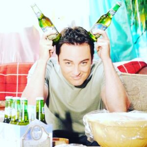 Kerr Smith Instagram - #lifeunexpected throwback.  Fun day in Baze’s loft. #setlife #thecw #actorslife