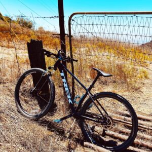 Kerr Smith Instagram - Middle of nowhere #mountainbike #trekbikes