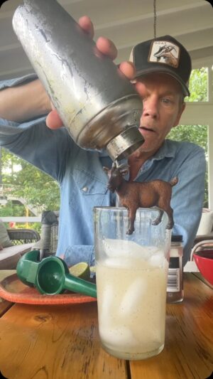 Kevin Bacon Instagram - A drink fit for a GOAT. 🐐 Congrats @simonebiles and the entire women’s gymnastics team!
