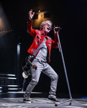 Kevin Cronin Instagram - What a rockin' time in Roanoke! This spring has been a blast and many more awesome shows are to come! What songs do you want to hear live this year?

📸: @elliott.photog