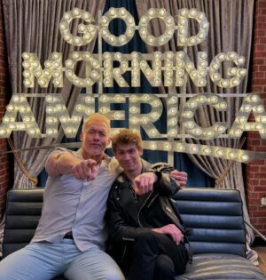 Kevin Durand Instagram - What a morning! Fun with the @goodmorningamerica crew! @apesmovies #thekingdomoftheplanetoftheapes In theaters tomorrow! @realowenteague rules!!!!