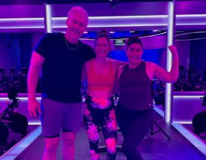 Kevin Durand Instagram - My friend and manager @angie_edgar and I celebrated the end of our international publicity tour for #KingdomOfThePlanetOfTheApes by doing our first live and in person class at #Peloton New York headquarters! What a great experience! Thank you to Darnell and the incredible staff for the hospitality. Thank you to @emmalovewell for kicking our butts! Angie and I PR’D! Live strong y’all ! @apes is out in theatres now!!