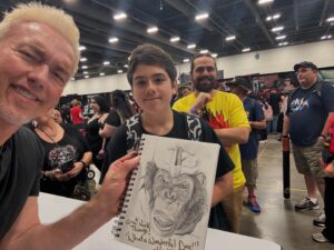 Kevin Durand Instagram - What a time at @texasfrightmareweekend ! It was my first convention and after this phenomenal experience, it won’t be my last👊🙏❤️ #kingdomoftheplanetoftheapes #Abigail #loveyall❤️