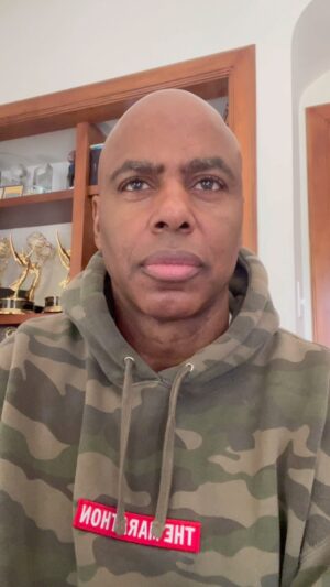 Kevin Frazier Instagram - It’s back!!! My god it’s back! 
Logged into my @americanair account and saw that I am #ConciergeKey again 😭
If ya know ya know… 
A year ago American dropped a bunch of people, we lost this special designation… I never thought it would come back… oh the pure joy in my heart right now !!!
I AM WHOLE AGAIN… 😂😂😂😂