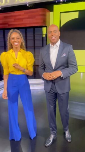 Kevin Frazier Instagram - Daytime goes primetime when @entertainmenttonight’s @kevinfrazier and @nischelleturner return to host the 51st Annual #DaytimeEmmys LIVE Friday, June 7 at 8pm/7c on @cbstv!