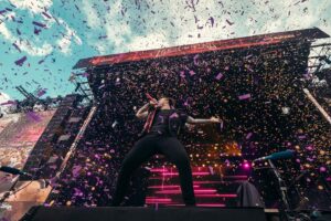 Kevin Ratajczak Instagram - I’m still blown away from last weekends festival run!🔥🪩❤️ What a good time we had with family, friends and a looooooot of dancing people!☀️🙌🏻
Pure emotions all the way through! Can’t wait for the next festivals!🤘🏻
#swedenrock #rockimpark #rip #rockamring #rar #electriccallboy #festivalsummer #tourlife #tekkno
Photo: @dajoeberlei