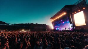 Kevin Ratajczak Instagram - What a good time we had at @roccodelschlacko🔥🤘🏻 Especially with the lovely sun having its first appearance during our festival season this year! Thank you all so much for a wonderful show!🫶🏻
#electriccallboy #roccodelschlacko #festival #summer
📸 @dajoeberlei