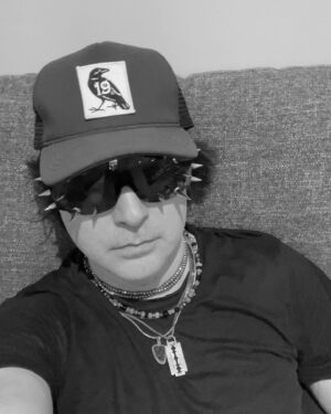 Kevin Rudolf Instagram - I may not look excited but I’ve new music coming for you next Friday😎
.
.
.
.
.
.
.
.
#KevinRudolf #indie NewMusic #IndependentArtist #Producer #Musician