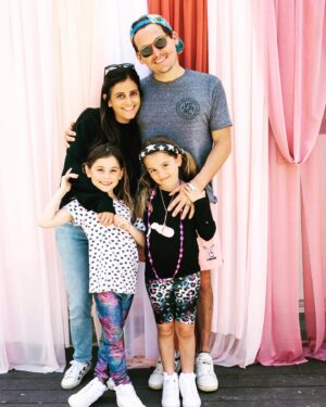 Kevin Zegers Instagram - Mi Familia.