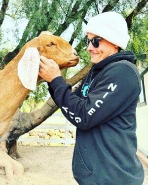 Kevin Zegers Instagram - My friend Cutty.