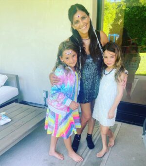 Kevin Zegers Instagram - My ladies heading to @taylorswift