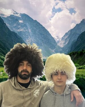 Khadzhimurat Bestaev Instagram - @mukharbek_bestaev happy bday to my 1 and only 

#khadzhibest #happybirthday #brothers #usa #ossetia #ossetian #брат #сднемрождения #лев #днюха #братухи #22 #растибольшой #centralpark #nyc #горы #папаха
