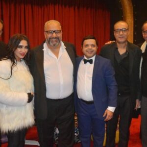 Khaled Sarhan Instagram - تحيه من القلب لكل صناع هذا العمل الكوميدي الراقي #٣_ايام_في_الساحل  استمتعت جدا معاكم فعلآ مسرحيه تستحق تتشاف
الف مبروك صديقي المخرج الكبير @magdyalhawary 
@henedythereal @bayoumifouaadofficial