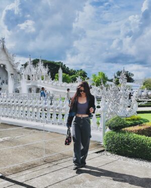 Khin Wint Wah Instagram - 𝕾𝖚𝖓 𝖎𝖘 𝖆𝖑𝖔𝖓𝖊 𝖙𝖔𝖔 𝖇𝖚𝖙 𝖎𝖙 𝖘𝖙𝖎𝖑𝖑 𝖘𝖍𝖎𝖓𝖊☀️
