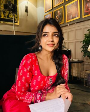Khushi Dubey Instagram - 