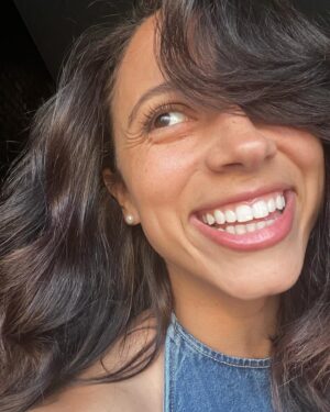 Kiana Madeira Instagram - Hi!! 🥰 

Just want to say that I hope you’re having a beautiful Saturday and that you are so loved and chosen for beautiful things. I’m so grateful that God created you and put you on this Earth. I’m so excited to see all that He has in store for you. Your smile lights up the lives of everyone who encounters it. Please don’t ever stop smiling. Your body is perfect and your mind is inspiring. The world needs your creativity and ideas and I pray that you always remember that. I love you!! 💜