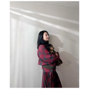 Kim Hee-ae Instagram - .
🍒💄🧥

@wkorea @netflixkr @burberry 

#김희애 #KIMHEEAE #넷플릭스 #더블유 #버버리 #베스트퍼포먼스
@yg_stage