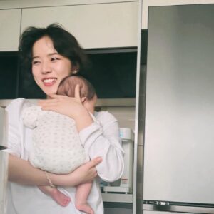 Kim Hyang-gi Instagram - 👶🏻🎨☄️🪐🍑