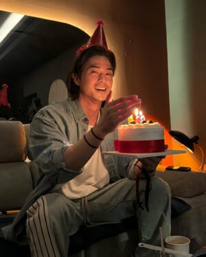 Kim Ji-hun Instagram - _

grateful #HBD

♥️