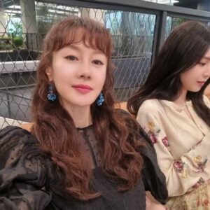 Kim Ji-soo Top 100 Instagram Photos and Posts