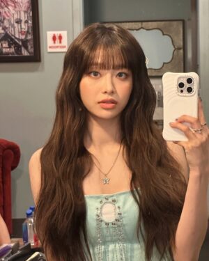Kim Ji-woo Instagram - 🧚🏻OK💫