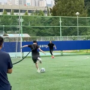 Kim Jin-kyung Instagram - 💦사우디 더위 덕에 아직은 잘 버티고 있는 여름..🥵