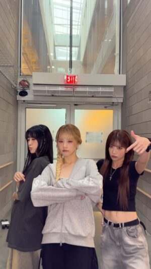 Kim Jung-eun Instagram - Dancing Florida songs in Florida