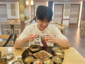 Kim Min-cheol Instagram - 잘 먹겠습니다!