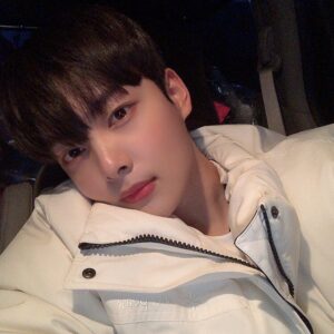 Kim Min-ki Instagram - 