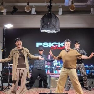 Kim Min-su Instagram - #ChangedMan with #psickuniv 💖 
#JYPark #박진영 #피식쇼 #피식대학 💖
@psickuniv @denver_yongju
@hell773h @mukgostudent