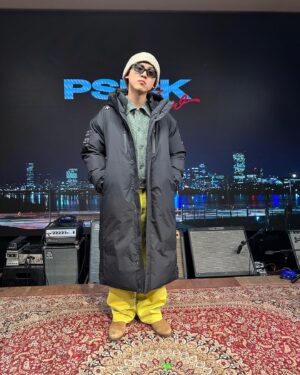 Kim Min-su Instagram - 내랑 스키장가서 어묵국물 한잔할래?
#광고#데상트 #스위스스키다운 #스키코어
@descente_kr