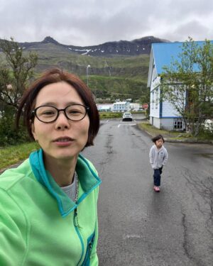 Kim Na-young Instagram - 아이들은 이 여행을 기억하게 될까? 💚🚐🛣️🩵