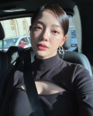 Kim Se-jeong Instagram - 어제 디너 너무 재밌었다😂💕
@longchamp