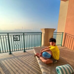 Kim Tae-woo Instagram - 소지해 와 함께 
공연 이후로 몇년만의 두바이
@atlantisthepalm