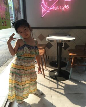 Kim Tae-woo Instagram - 소율아 우리 애기가 벌써 11번째 생일을 맞았네 너무 소중한 우리 첫째딸 아빠딸로 태어나줘서 너무 고마워 11년동안 사랑한것보다 더 사랑할께 ㅋㅋㅋ 항상 지금처럼만 밝고 겸손하고 건강하게 자라줘 #김소율 #AngeleenBettieKim #생일축하해 #우리첫째딸 #내목숨보다소중한딸