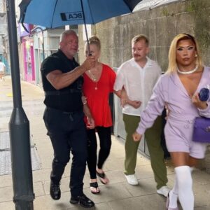 Kim Woodburn Instagram - On the way to Viaduct, Leeds
