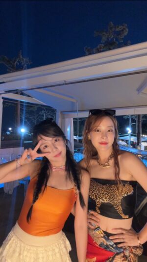 Kim Ye-won Instagram - 아무 생각 말고 릴스한조각 드셔🍰
(믿고 올린다)
#티라미수케이크