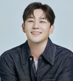 Kim Young-woon Instagram - ~~~~📸