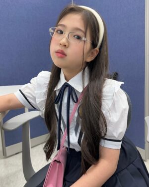 Kim Yu-ha Instagram - 셀카 하잇🤓